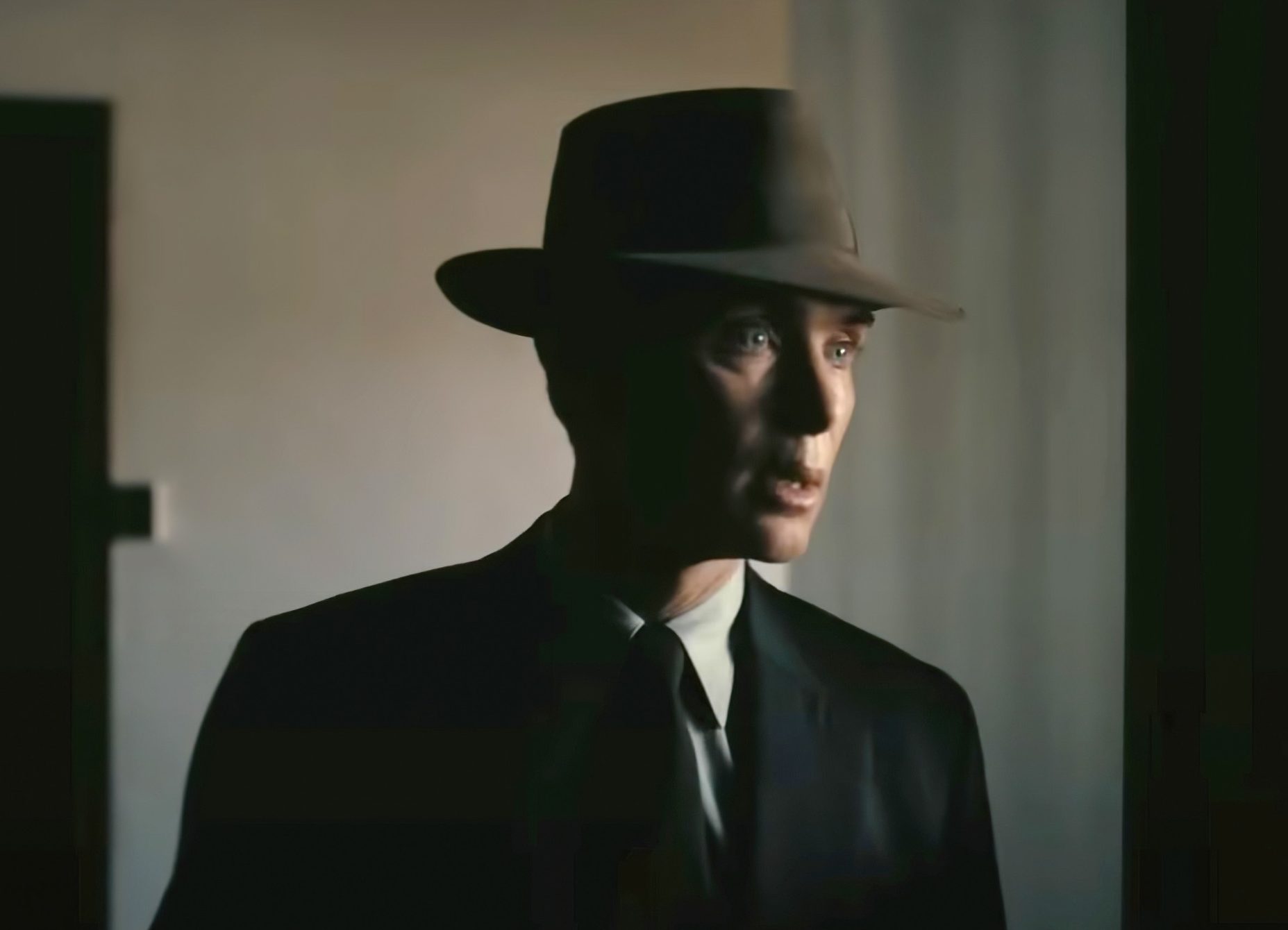 OPPENHEIMER, Cillian Murphy dans le rôle de J. Robert Oppenheimer, 2023. © Universal Pictures / Courtesy Everett Collection