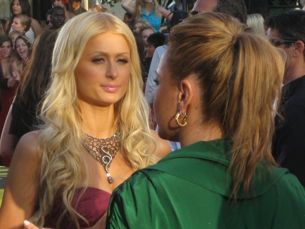 Le desastre choquant de Paris Hilton en 2012 retour