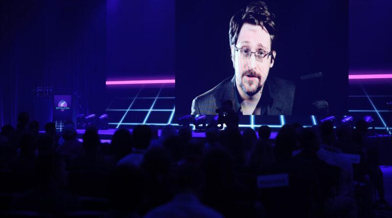 Edward Snowden brise la centralisation de Solana un avertissement